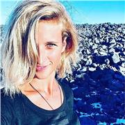 Docente impartisce lezioni di spagnolo e conversazioni della lingua per bambini, ragazzi e adulti